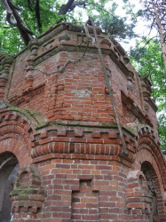Uladzimir 
Капліцы на Рагачоўскіх могілках-8. 2008 г. 
2015-09-01 09:22:13