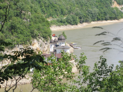 maksim 
Манастир Мараконија 
2015-09-21 21:37:34