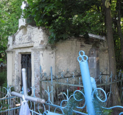 from homel 
Навабеліцкія могілкі. Капліца 
2015-09-24 15:42:54