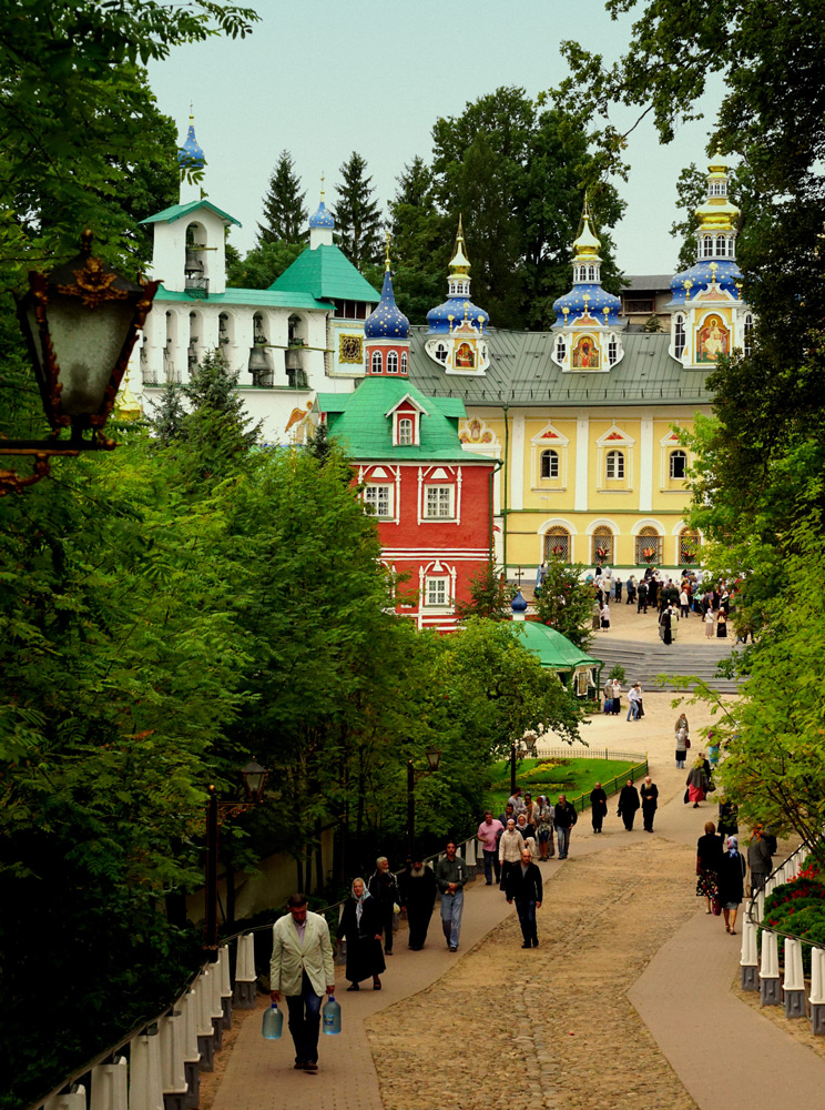 Псково Печерский монастырь