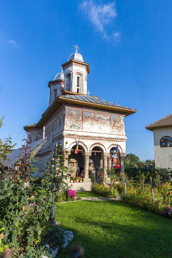 Biserica Intrarea in Biserica a Maicii Domnului (1800-1804) din Horezu III