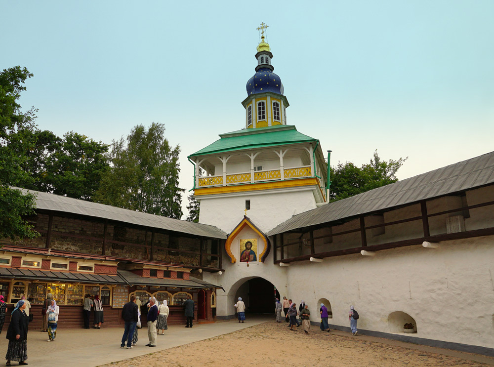 Псково Печерский монастырь