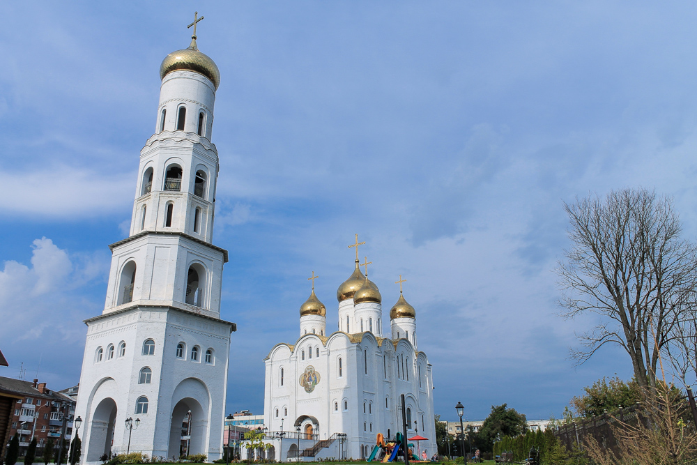Тро́ицкий собо́р (Во Имя Святой Живоначальной Троицы) Брянск