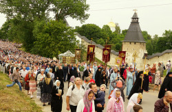 Valeriy 
Крестный ход в монастыре 
63 
2015-10-02 14:22:09