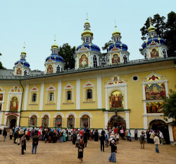 Valeriy 
Псково Печерский монастырь 
2015-10-09 22:55:57