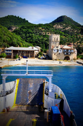 octav 
Arsanaua Sfitnei Manastiri Zografu - Sfantul Munte Athos 
2015-10-19 22:39:42