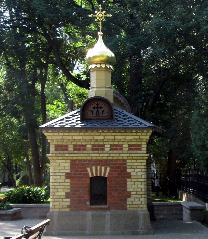 Уваход у пахавальню князёў Паскевічаў-1