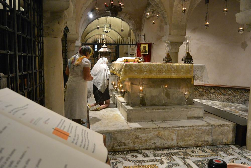 St. Nicholas Grave - Bari