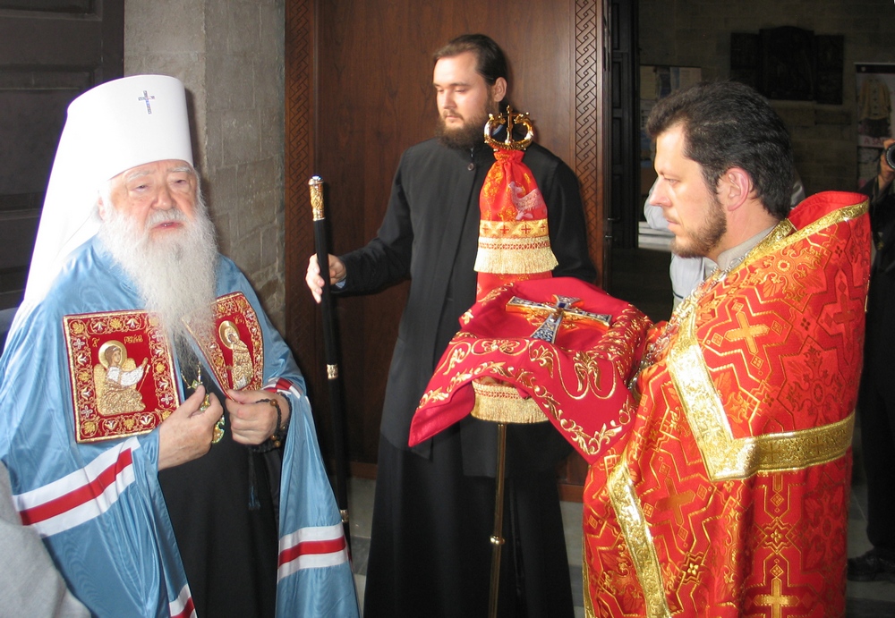 Metropolitan Juvenaly of Krutitsy and Kolomna in Bari