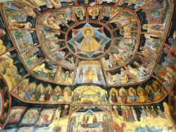 PALADA 
În pridvorul bisericii vechi a mănăstirii Sinaia - frescă originală zugrăvită de Pârvu Mutu. 
2015-11-01 20:35:41