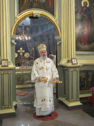 maksim 
Епископ Георгије 
2015-11-07 11:38:31