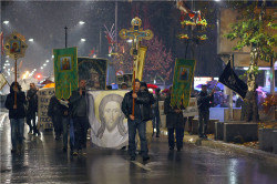 felix 
Ноћна литија - Night procession 
2015-11-25 14:33:20
