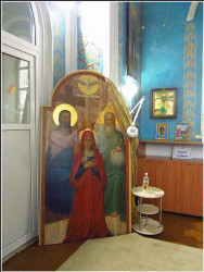 melodie_del_mar 
В сельском храме- неканоническая икона Коронация Богородицы 
2015-12-12 10:41:11