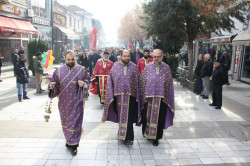 crkva 
Proslava zastitnika grada Prilepa, svetoc oca Nikolaja Cudotvorca. 
2015-12-24 11:44:59