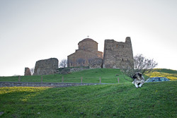 alik 
Jvari Monastery 
2015-12-30 23:04:12