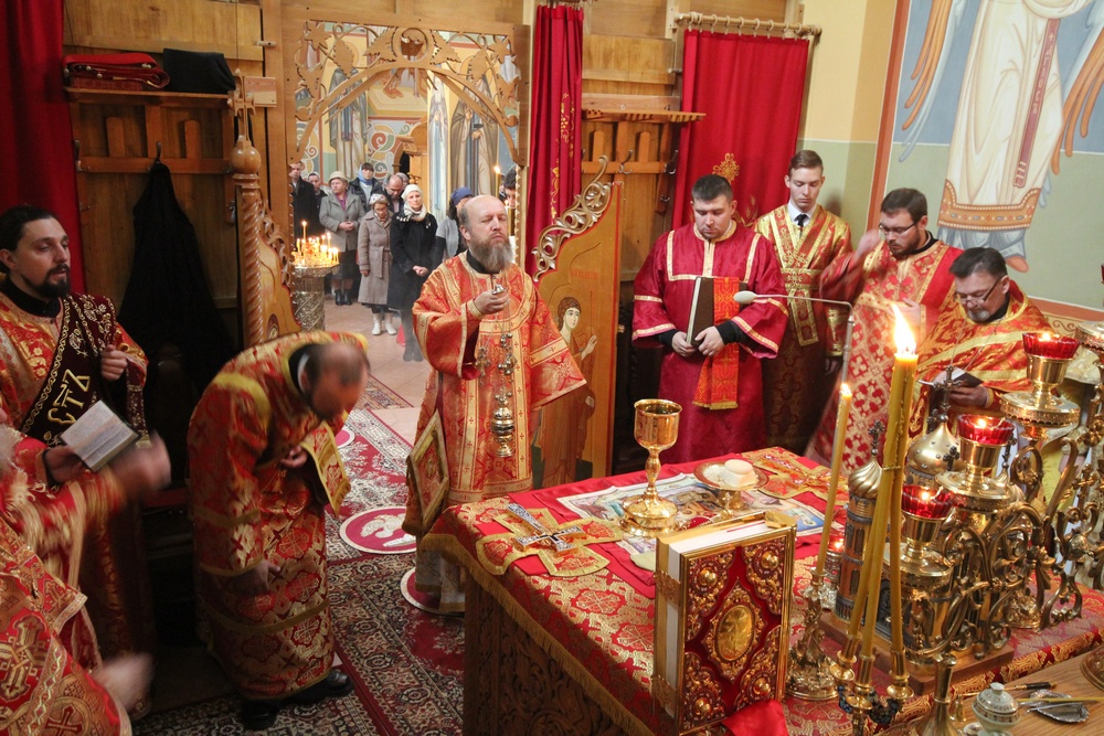 Divine Liturgy in Zwierki Convent