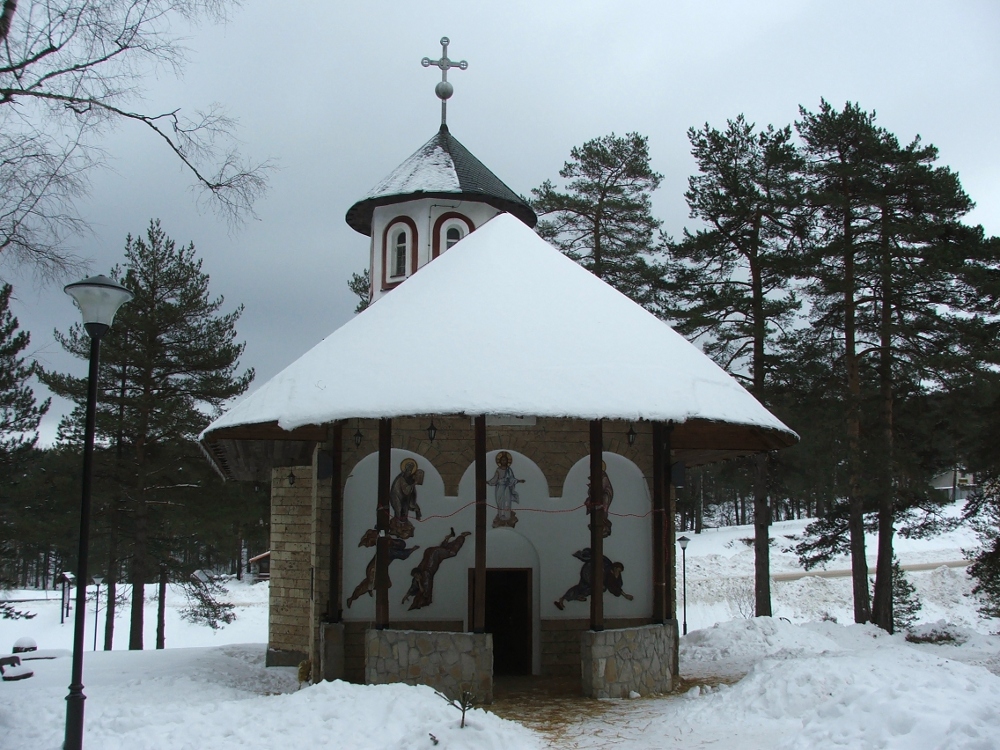 Црква Светог Пантелејмона, Дивчибаре