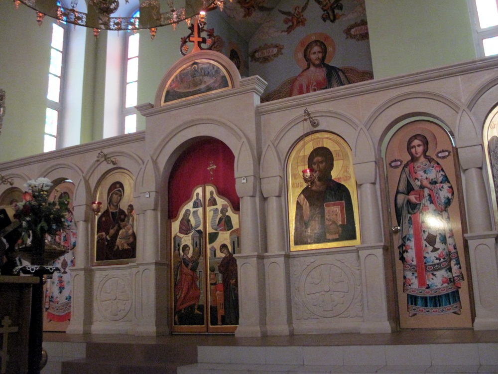 Царква Архістраціга Міхаіла ў Касцюкоўцы. Іканастас.