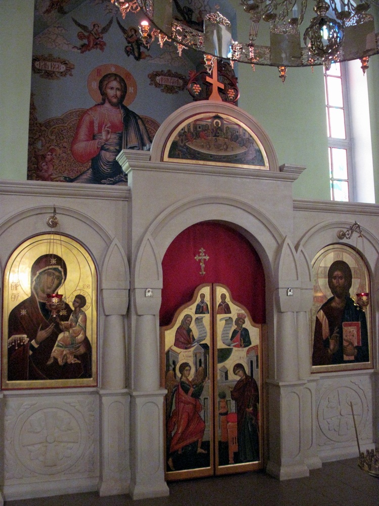 Царква Архістраціга Міхаіла ў Касцюкоўцы. Святыя вароты.