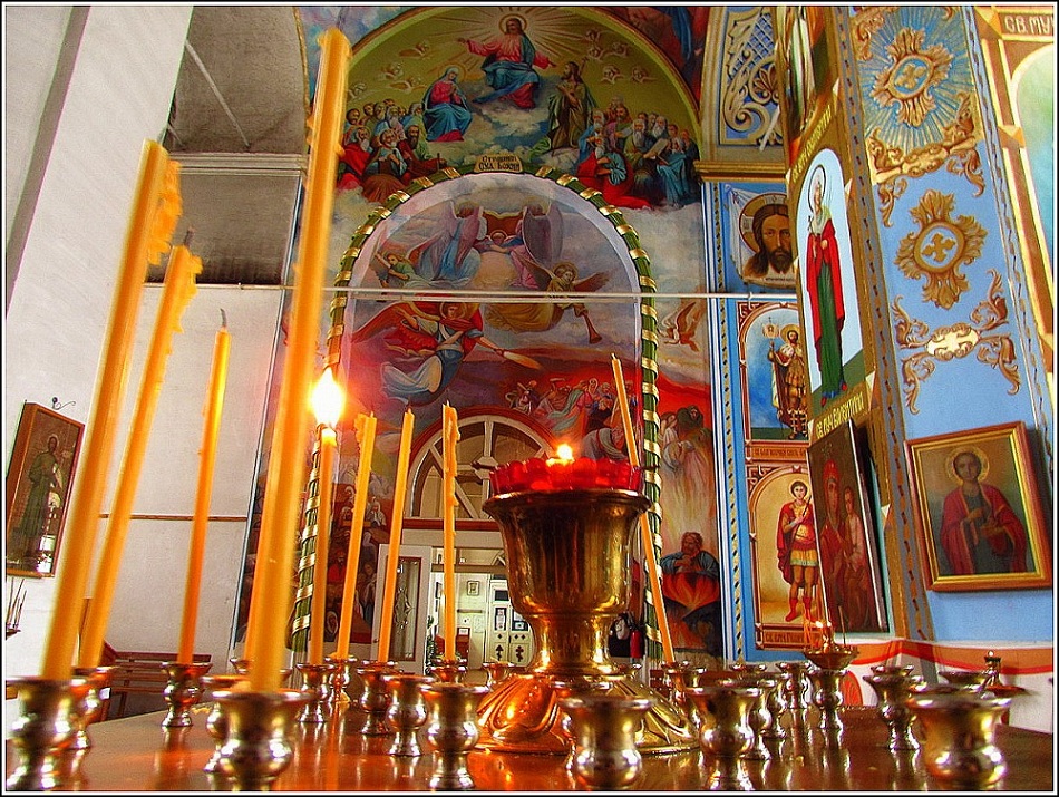 В старом храме