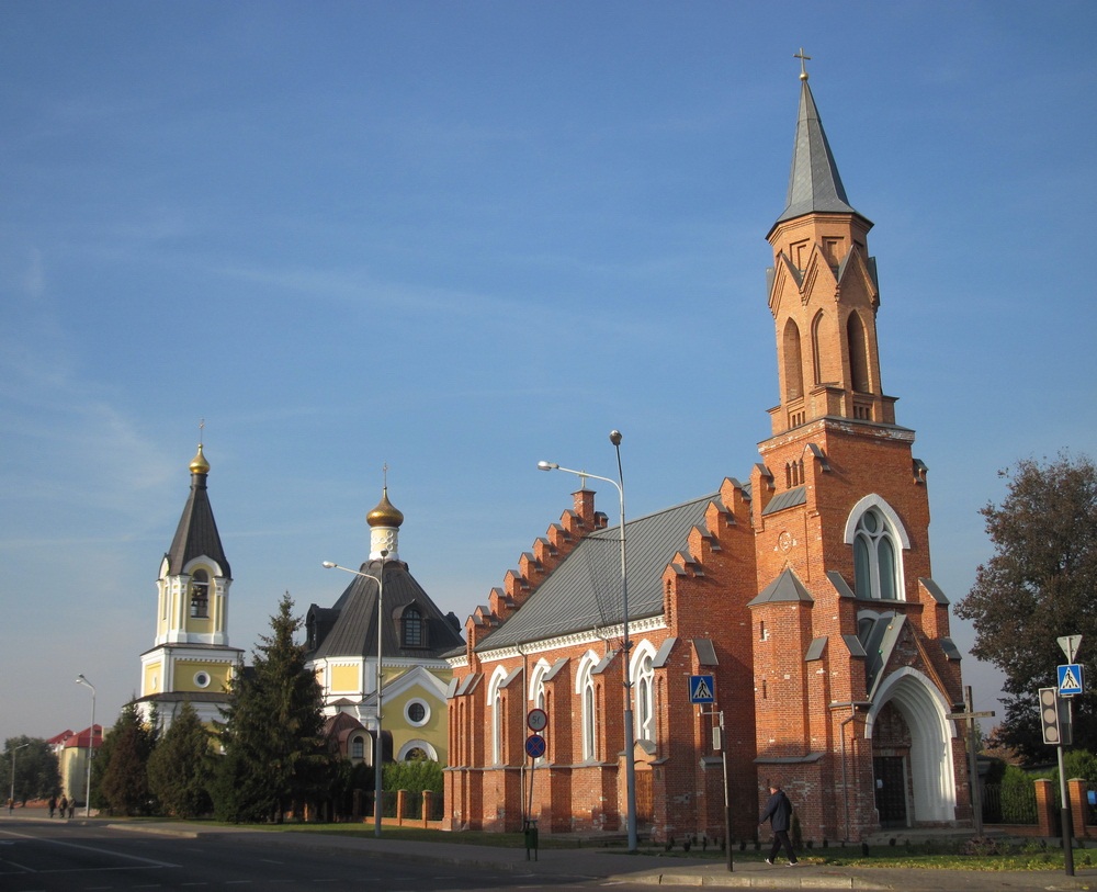 Рэчыца. Царква і касцёл.