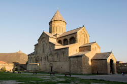 alik 
Svetitskhoveli Cathedral 
2016-02-02 22:08:25