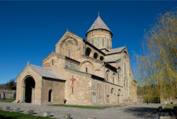 alik 
Svetitskhoveli Cathedral 
2016-02-04 01:33:00