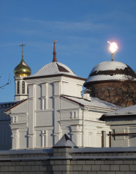 dziatishka 
Па-над дахамі Свята-Мікольскага манастыра 
2016-02-10 15:00:38