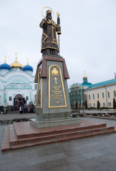AlexandraP 
Памятник Святителю Тихону Задонскому 
2016-02-25 17:42:36