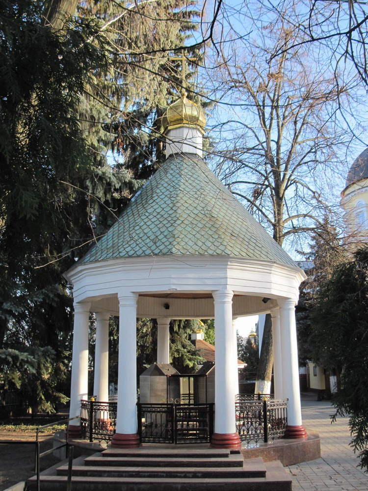 Капліца каля Свята-Петра-Паўлаўскага сабора ў Гомелі