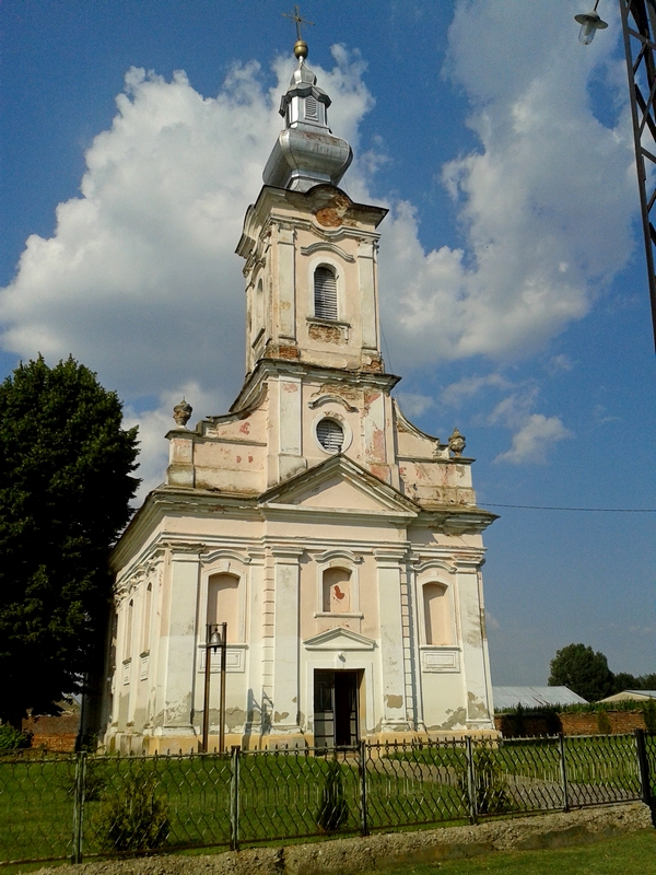 Храм Сабора Светих Архангела  у Банатској Паланци