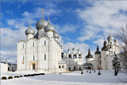 tolmargarita 
Ростов Великий. Успенский собор 
45 
2016-03-01 12:40:52