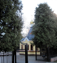 from homel 
Вартоўня каля Свята-Петра-Паўлаўскага сабора ў Гомелі 
2016-03-07 13:46:44