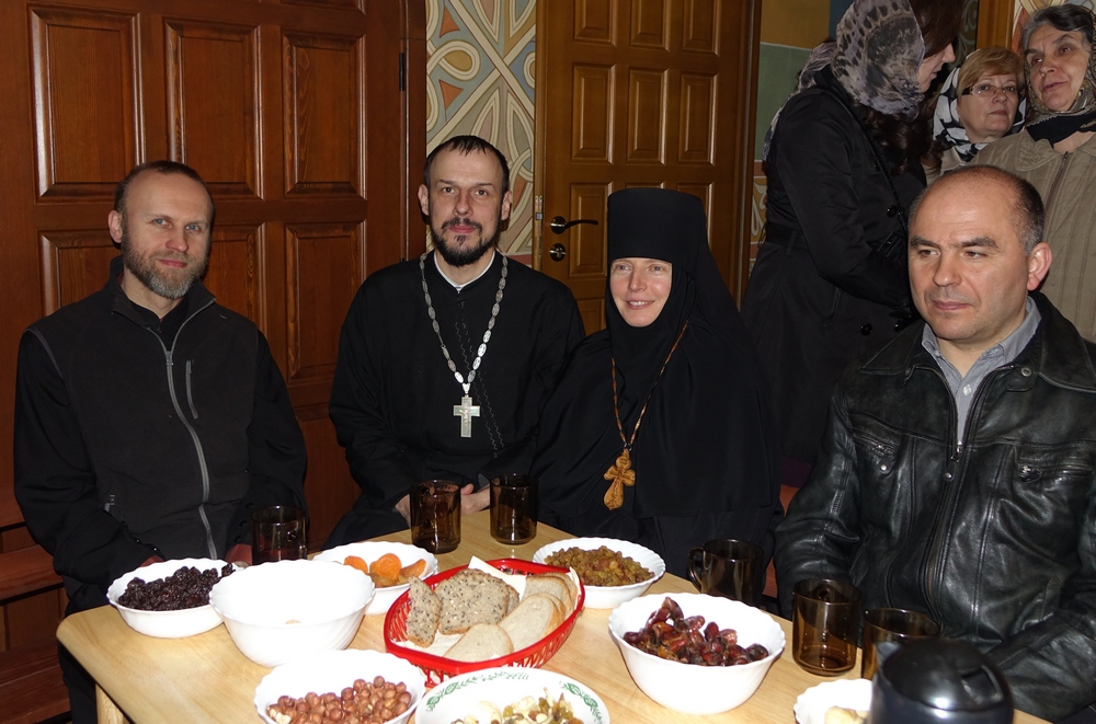 Holy Saturday in Zwierki Convent - agapa feast