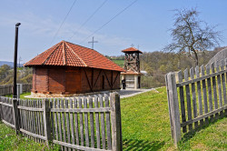 AleksaSrbin 
Црква брвнара-Севојно 
2016-04-06 15:59:11
