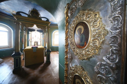 Eshtokin 
Царские врата 
2016-04-18 13:43:16