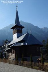 FotoPelerin 
Sfânta Mănăstire Caraiman (Bușteni) / Holy Monastery Caraiman (Busteni, Romania) 
2016-04-29 00:13:58