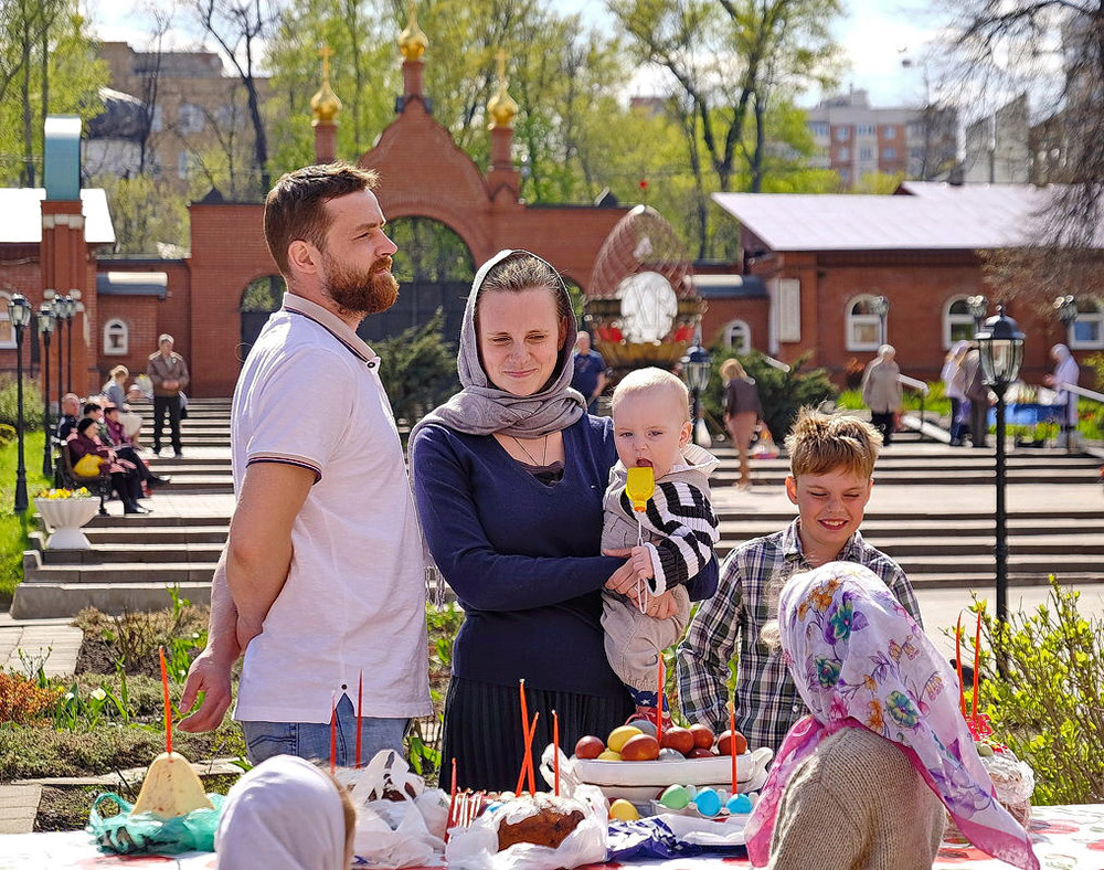 Великая Суббота. Освящение снедей.