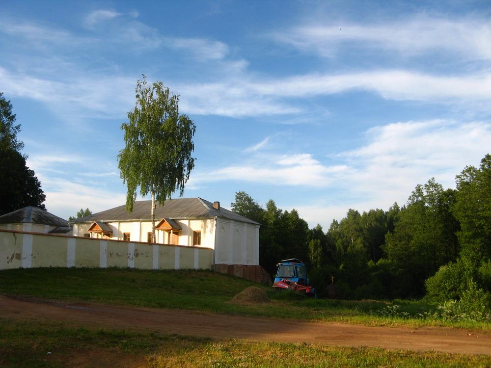 Пустынка. Манастырская агароджа