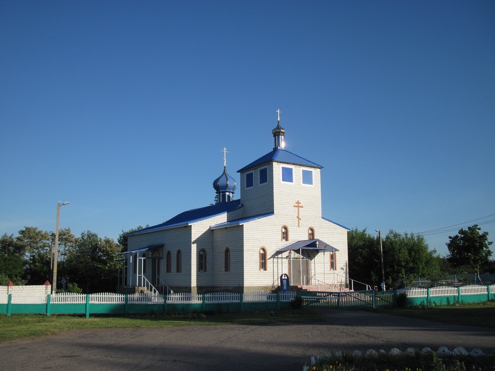 Царква Нараджэння Божай Маці ва Ўваравічах