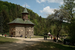 Cristian 
Prislop Monastery 
2016-05-12 13:35:10
