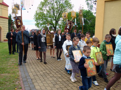 szolucha.w 
Procesja 
2016-05-17 20:53:26