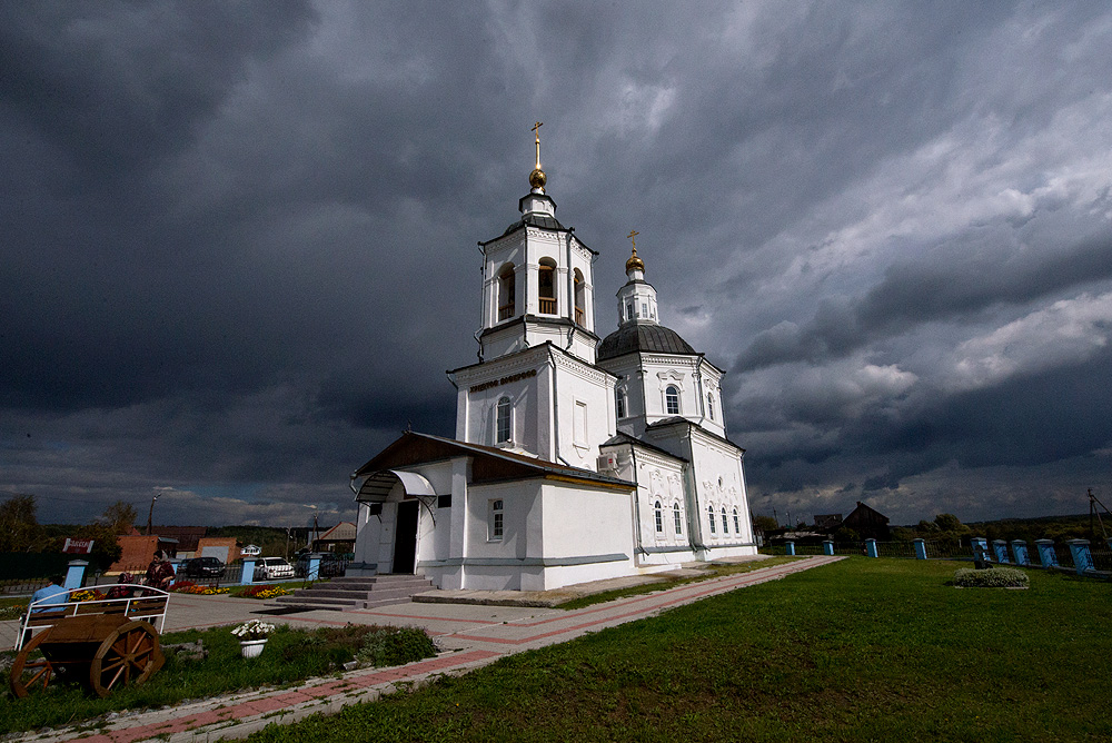 Село Коларово Храм Спаса Нерукотворного