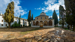 ioanalexro 
The Church 
63 
2016-06-04 00:42:56
