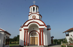 nadezda 
Црква Св.Тројице ,Мудраковац ,Србија 
2016-06-19 14:35:27