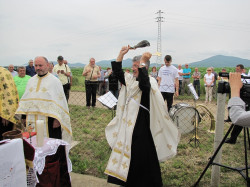 maksim 
Спаси Господе.... 
2016-06-19 18:57:42