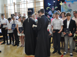bogdan 
ZAKOŃCZENIE ROKU SZKOLNEGO 2015/2016 (3) 
2016-07-24 21:56:43