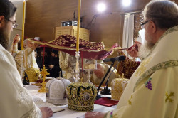 jarek 
Divine Liturgy in St. Peter and Paul Cathedral in Chania 
2016-07-26 20:56:21
