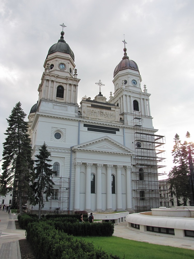 Митрополитански Храм