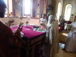 crkva 
Arhijerejska Liturgija u Krusevu, Makedonija, povodom nacionalnog praznika Ilinden. 
2016-08-04 21:08:05